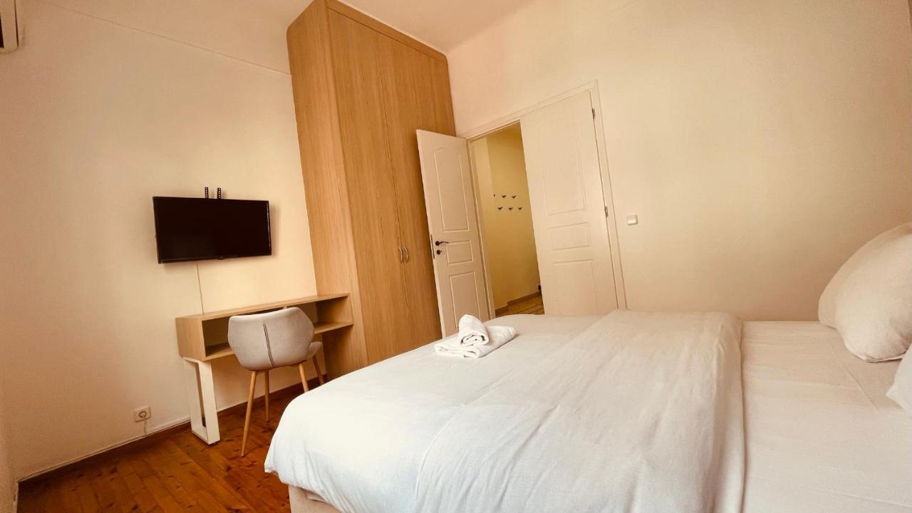 Daisy Apartment 15 Min To Acropolis Athén Kültér fotó